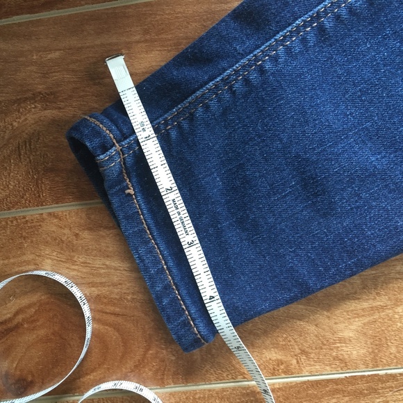 Old Navy Mid-rise Super Skinny Rockstar 2 Short - Picture 10 of 11